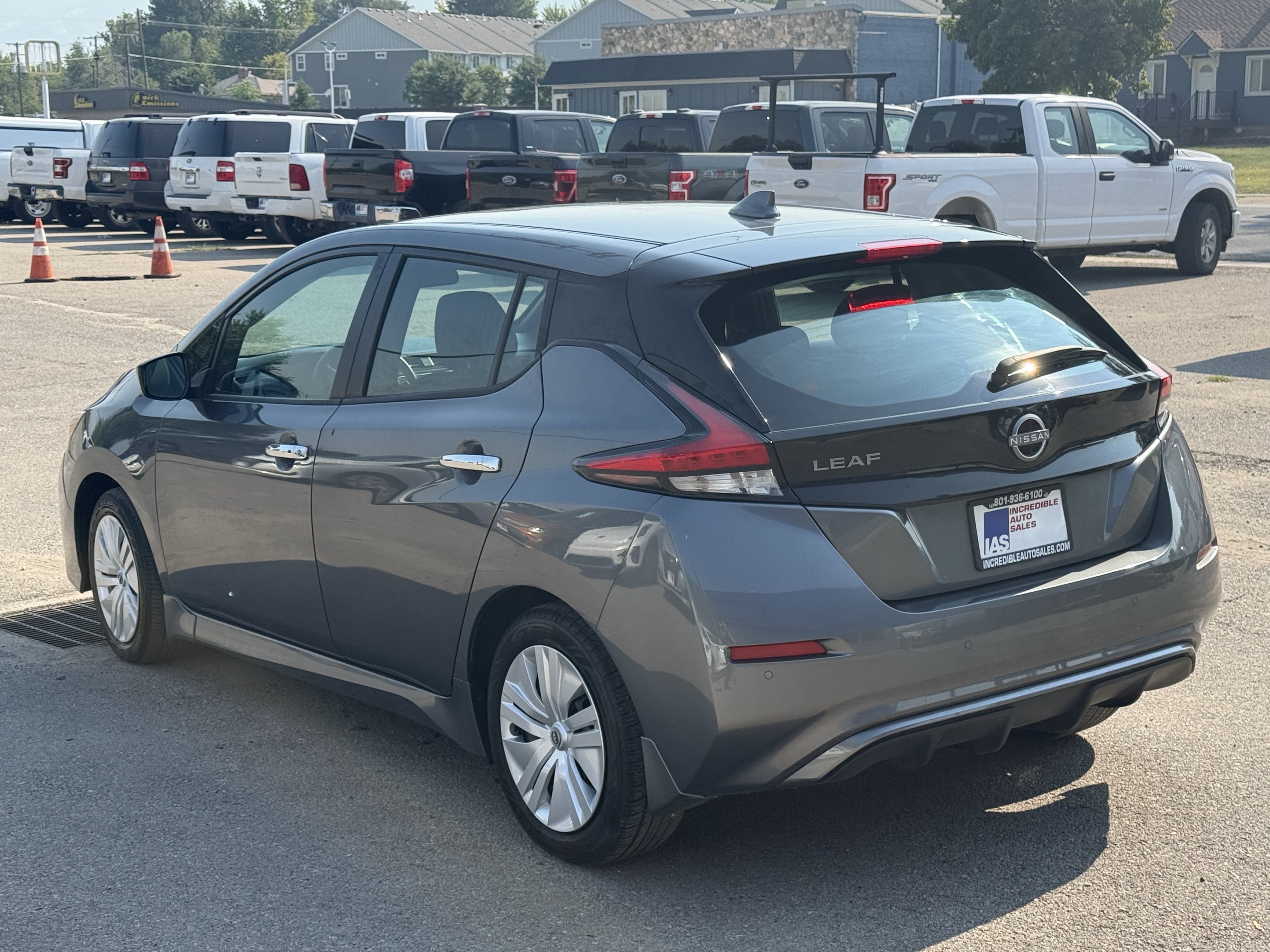 Used 2025 Nissan Leaf S FWD image 6