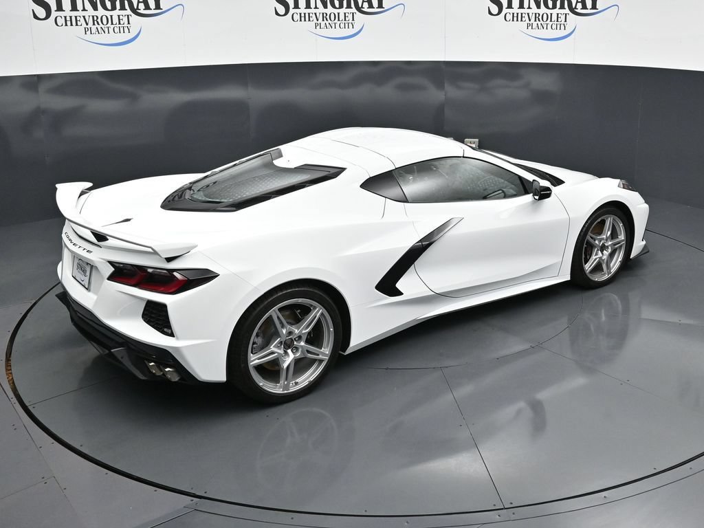 Used 2025 Chevrolet Corvette Stingray Premium Cpe w/ Z51 Performance Package RWD image 27