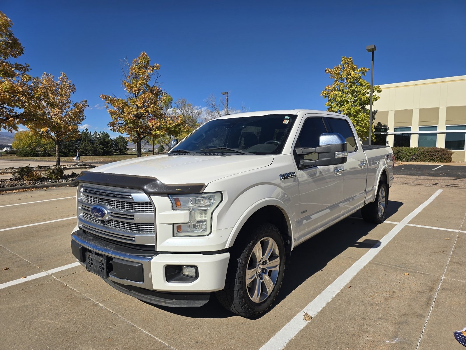 Used 2015 Ford F150 Platinum w/ Equipment Group 701A Luxury AWD/4WD image 1
