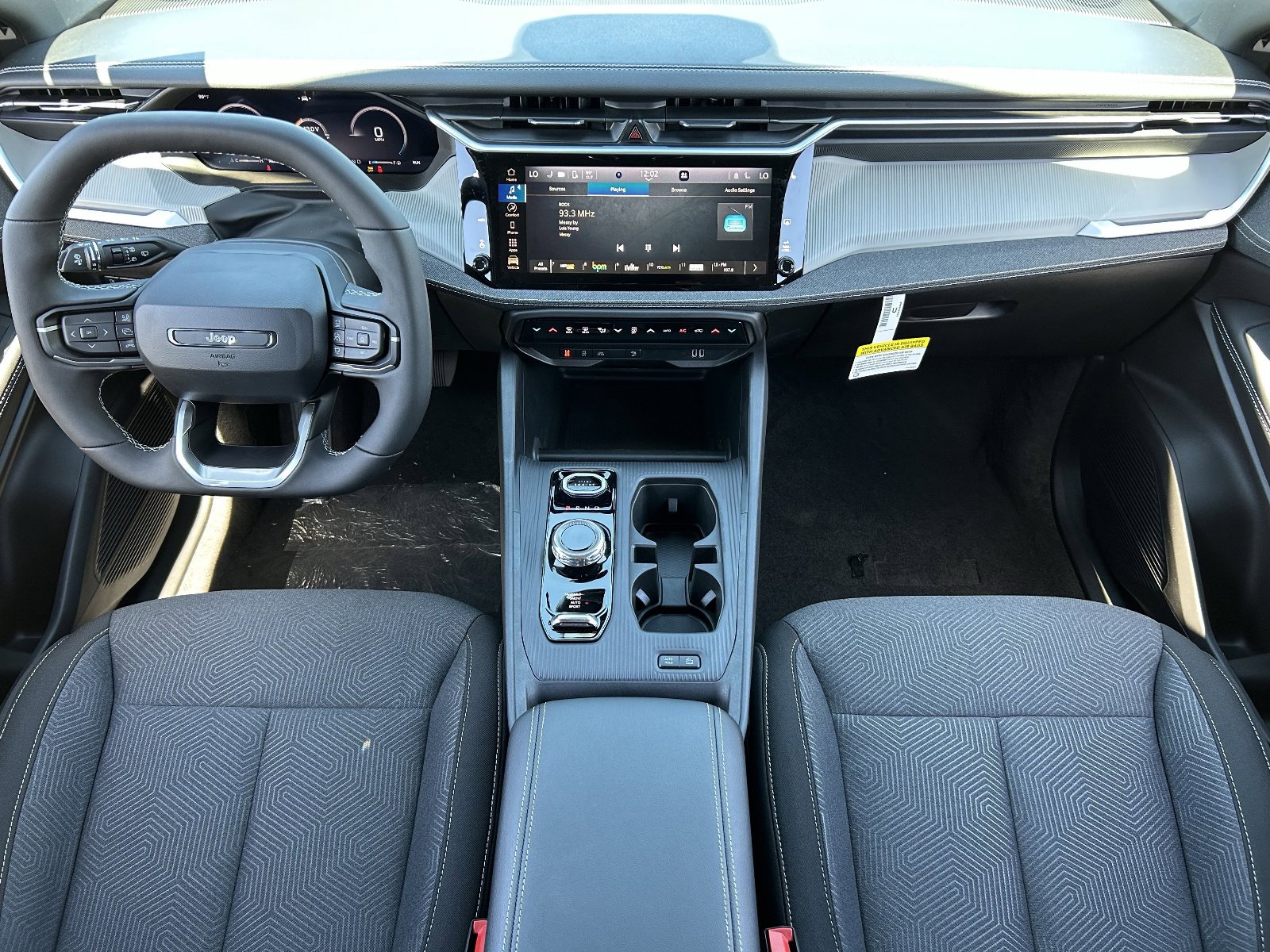 New 2026 Jeep Cherokee Laredo image 12