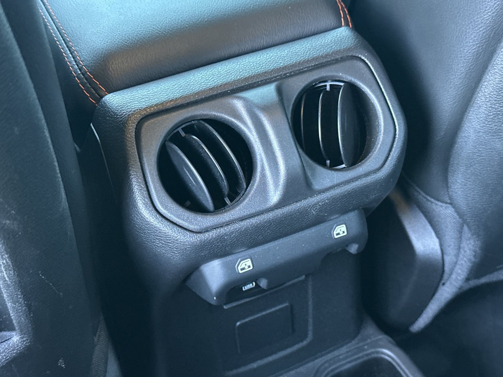 Used 2022 Jeep Gladiator Mojave AWD/4WD image 13