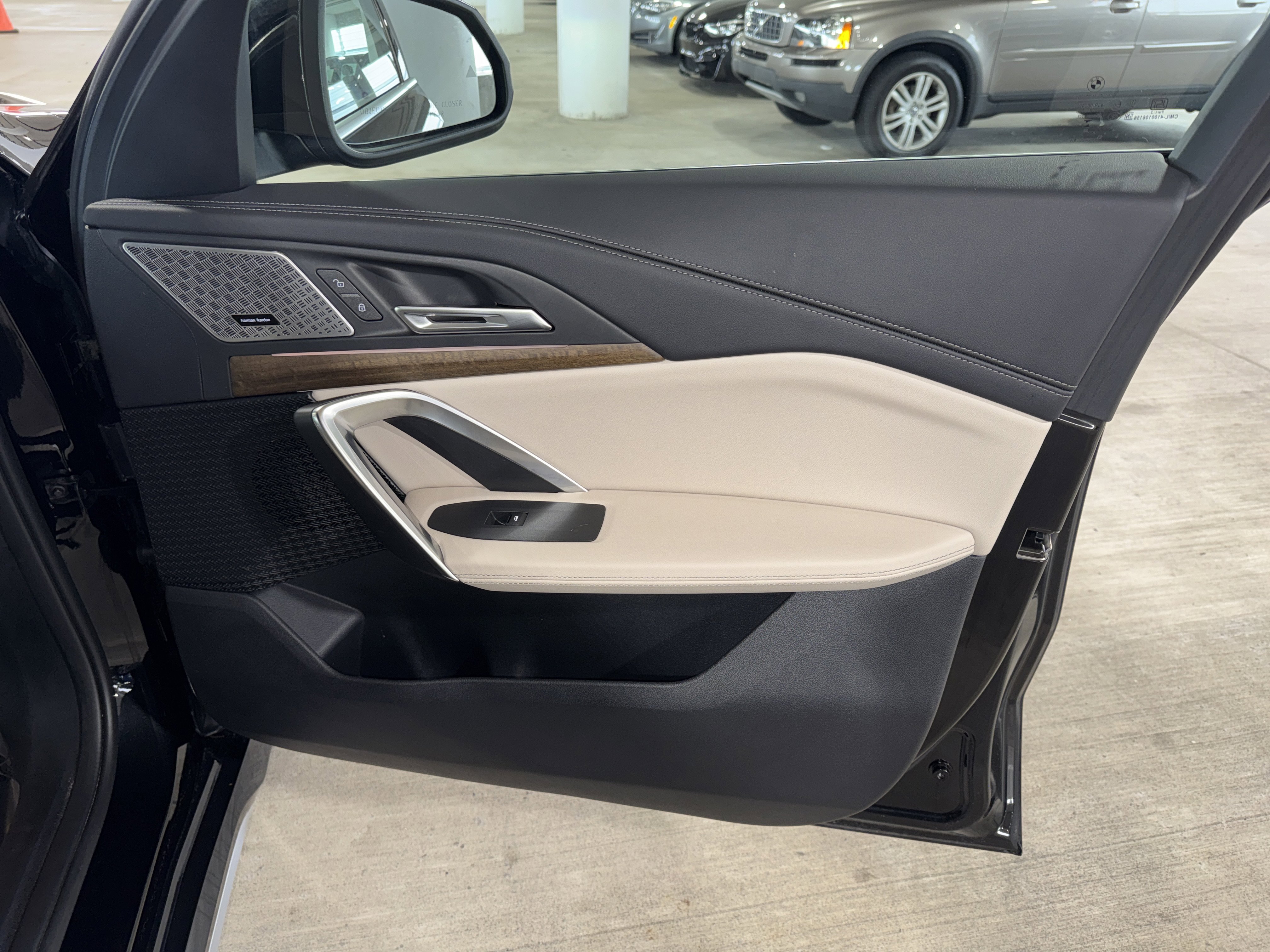 Certified 2025 BMW X1 xDrive28i w/ Convenience Package image 9