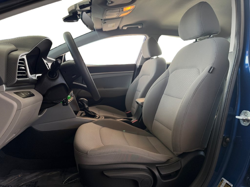 Used 2020 Hyundai Elantra SE FWD image 10