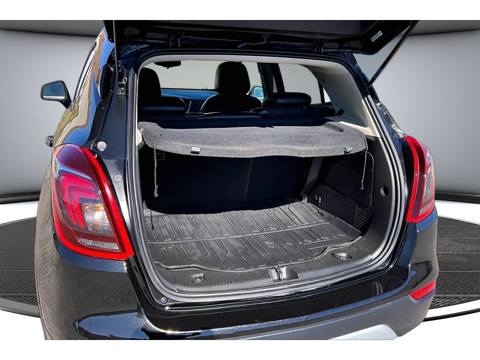 Used 2019 Buick Encore Preferred FWD image 39