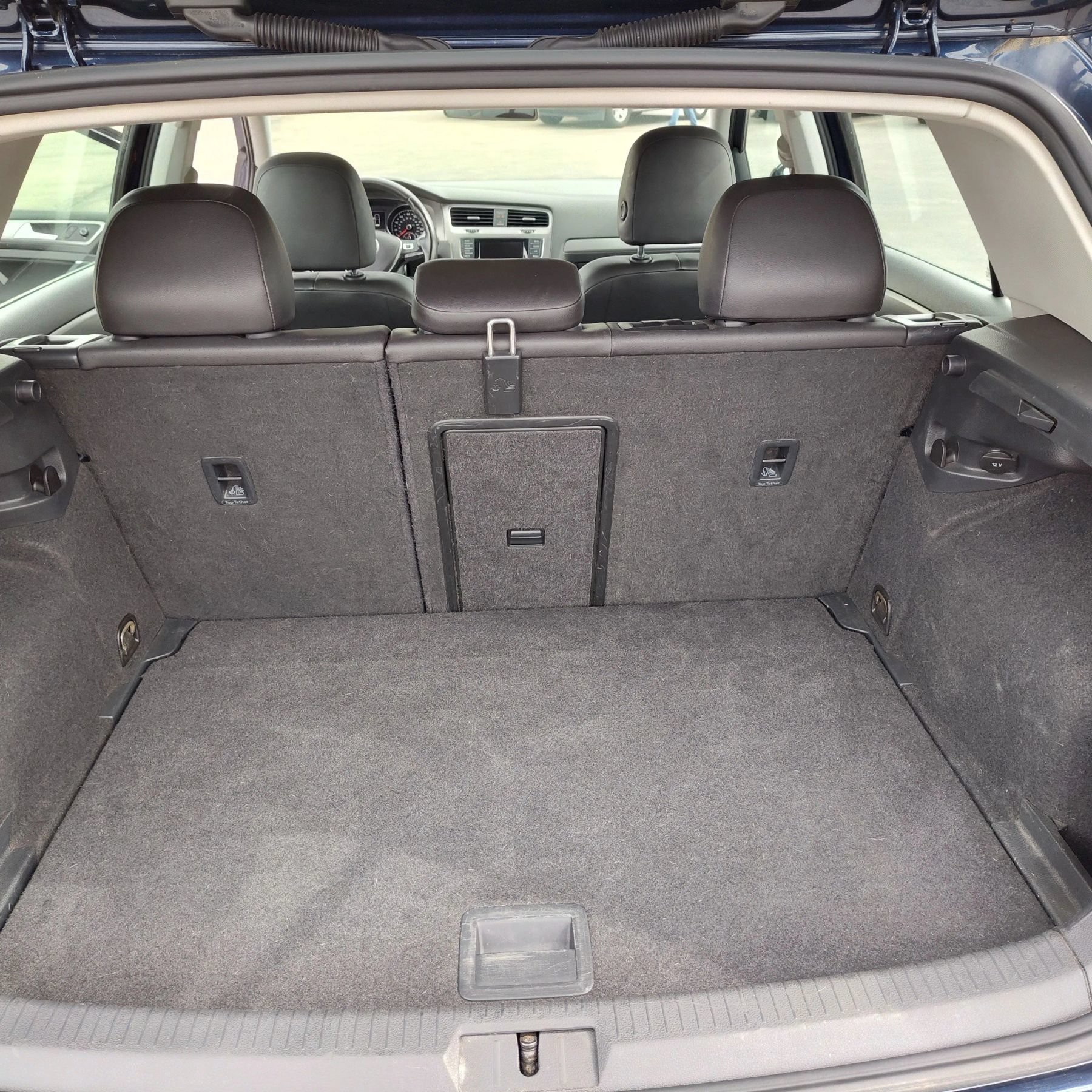 Used 2015 Volkswagen Golf S FWD image 18