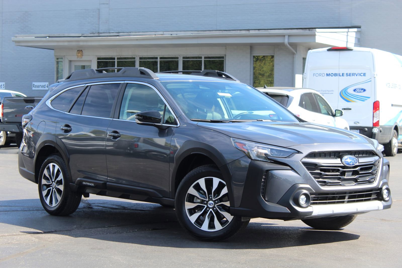 Used 2024 Subaru Outback Limited image 1