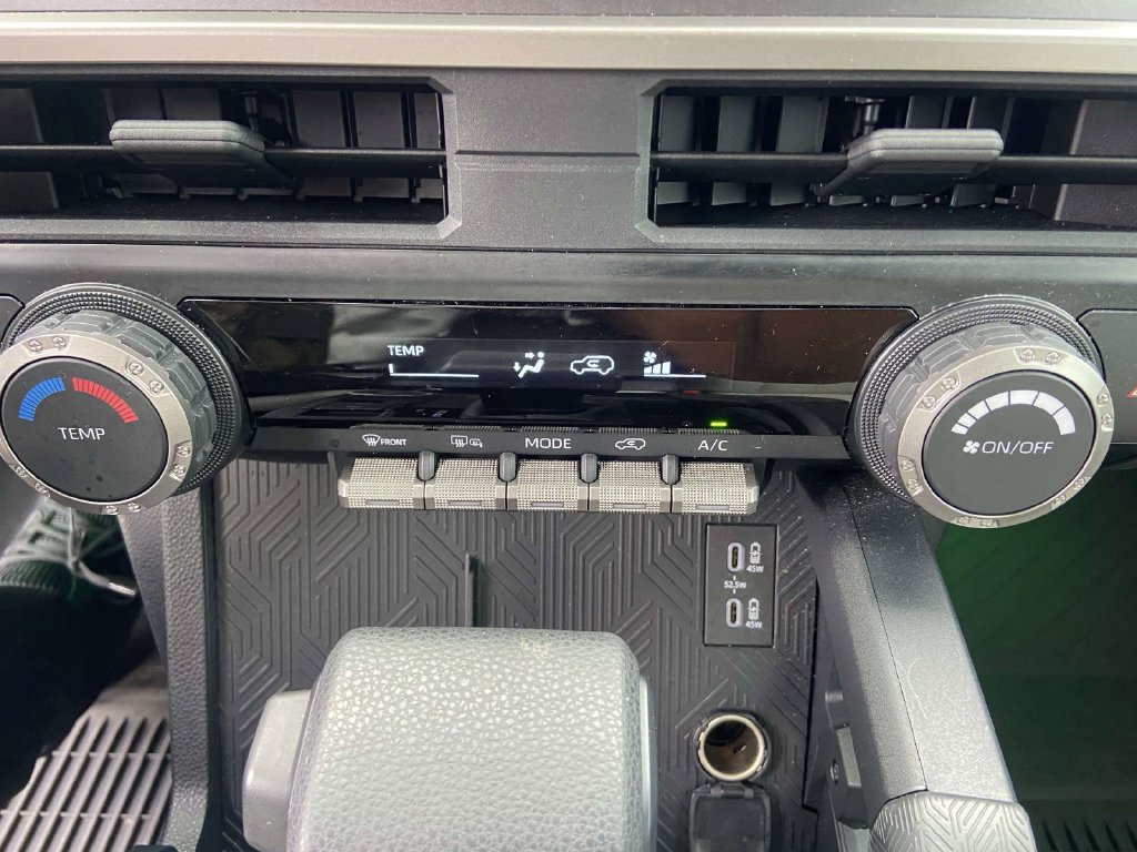 Used 2025 Toyota 4Runner SR5 RWD image 22