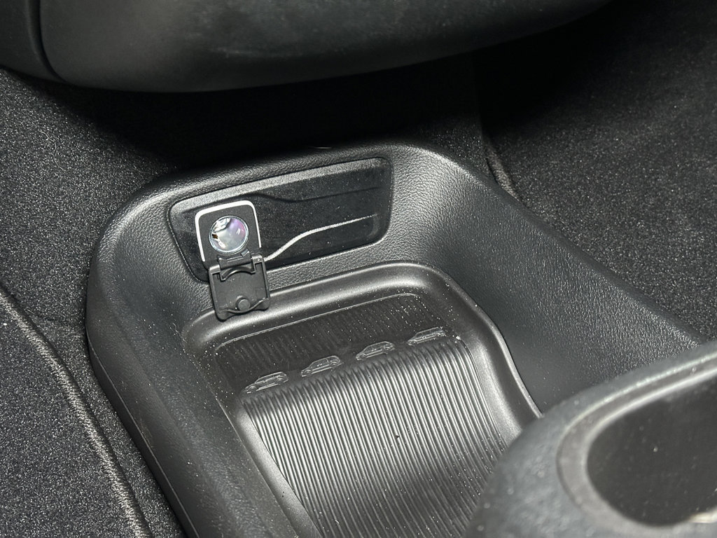 New 2026 Chrysler Voyager LX FWD image 33