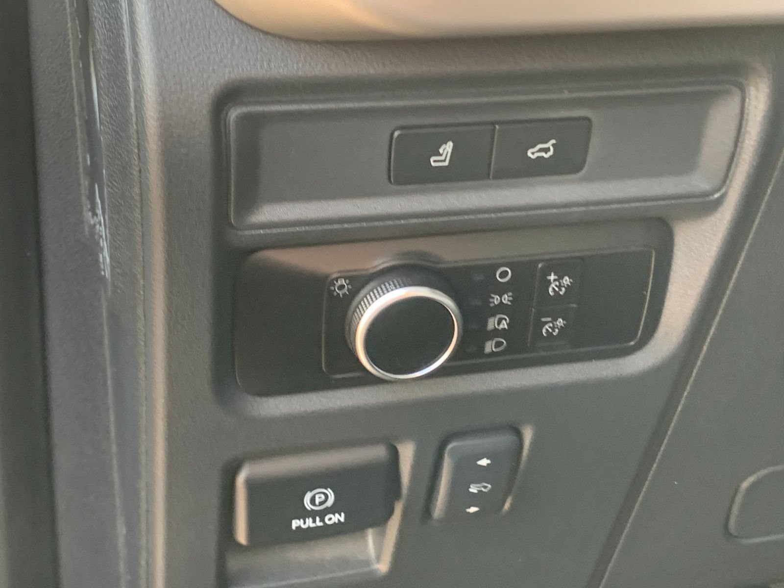 Used 2023 Ford Expedition XLT RWD image 34