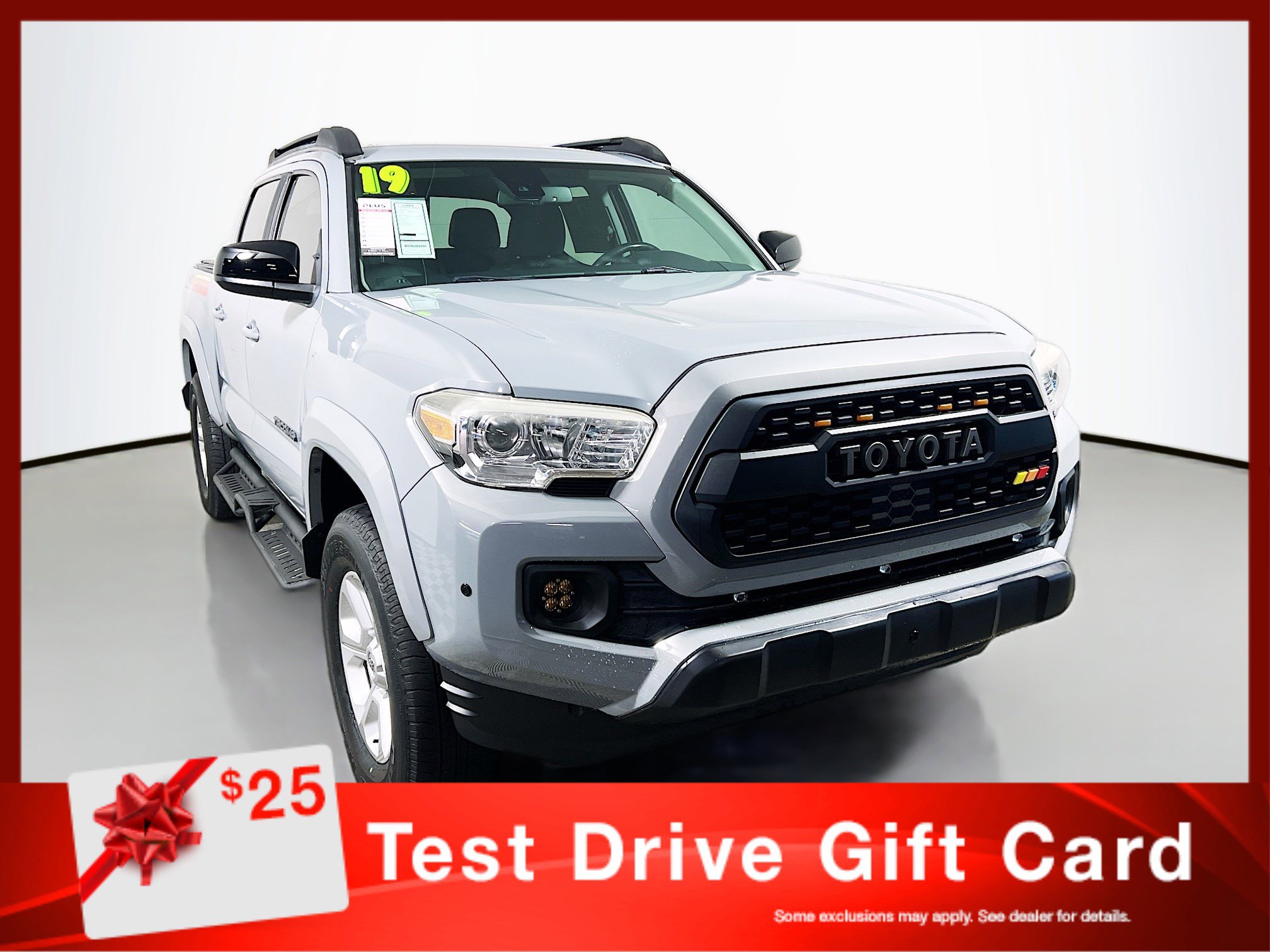 Used 2019 Toyota Tacoma SR5 RWD image 1