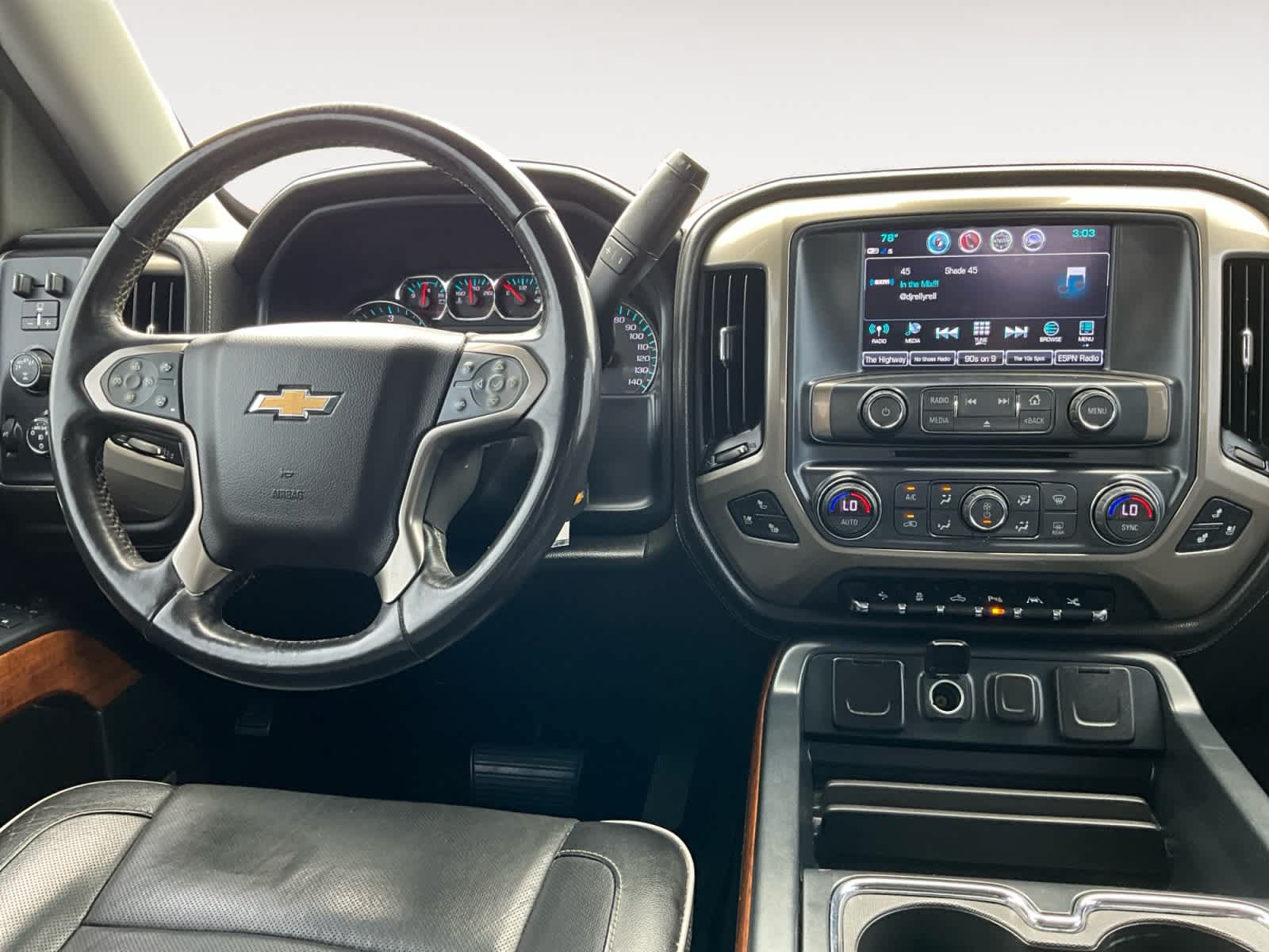 Used 2017 Chevrolet Silverado 1500 High Country AWD/4WD image 10