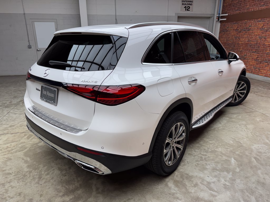 Certified 2025 Mercedes-Benz GLC 300 4MATIC image 5