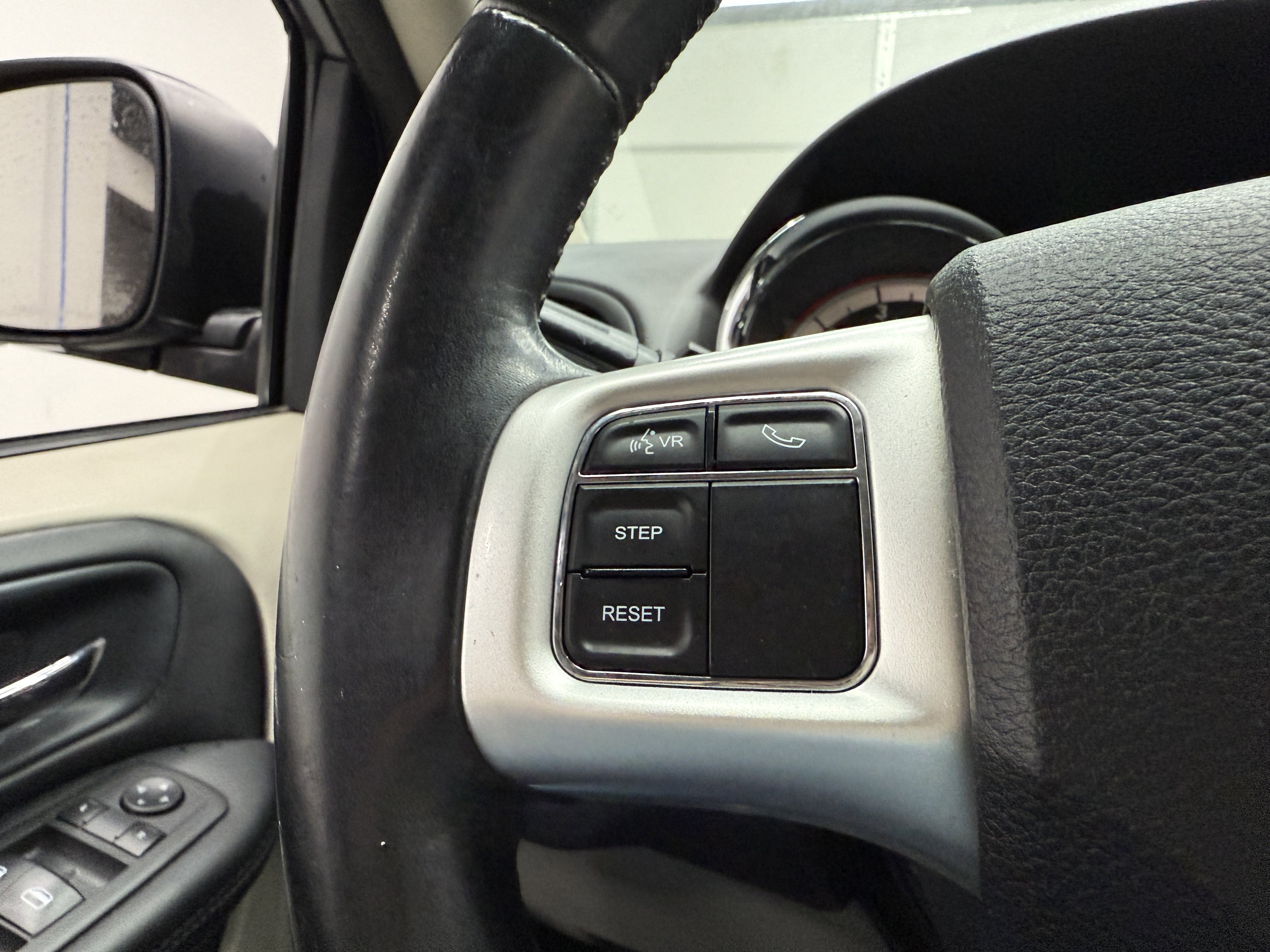 Used 2017 Dodge Grand Caravan SE w/ Power Window Group image 13