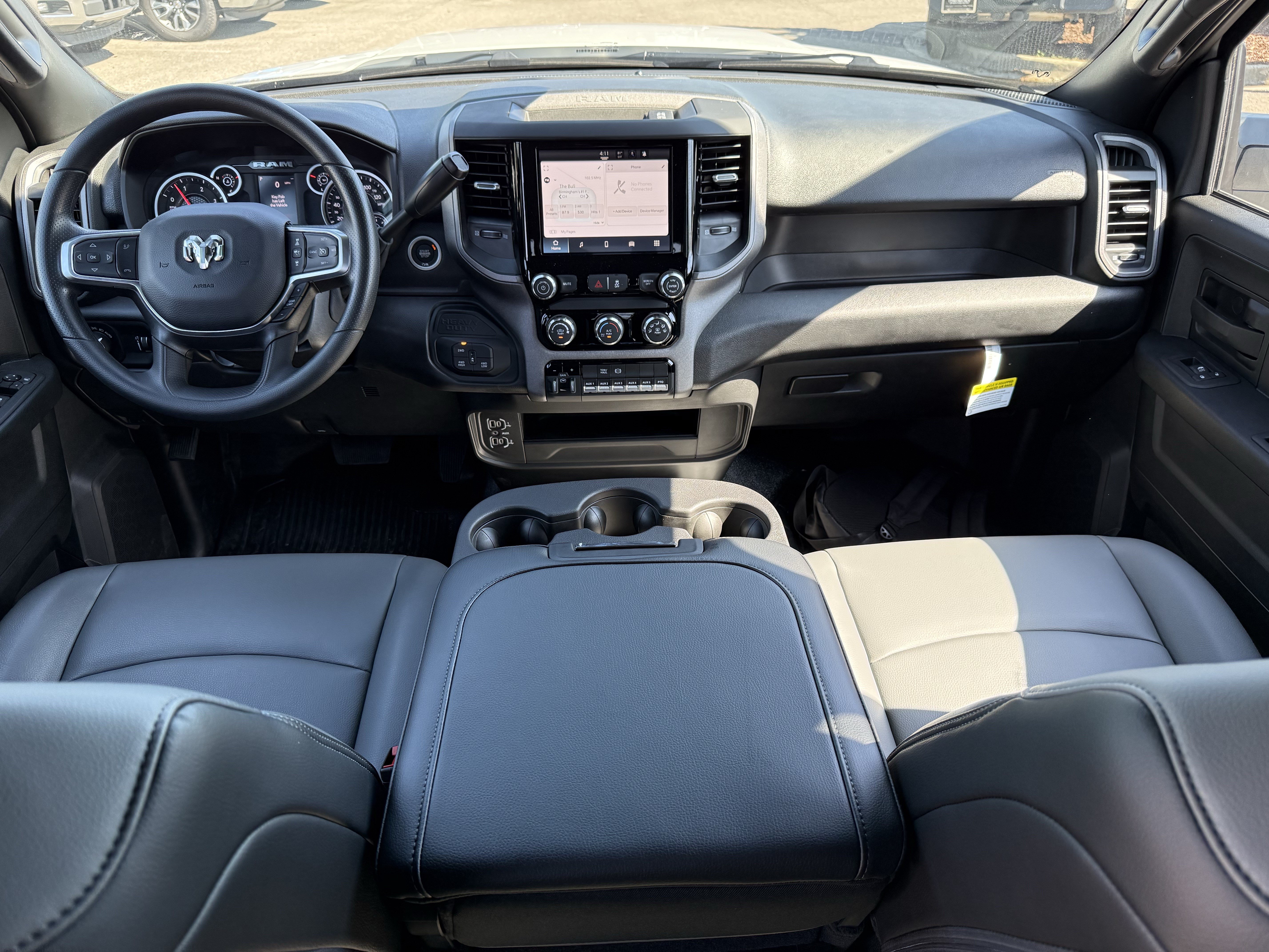 New 2026 RAM 3500 Tradesman AWD/4WD image 30