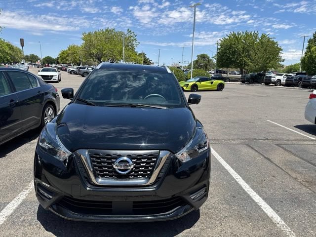 Certified 2020 Nissan Kicks SR w/ SR Premium Package FWD image 3