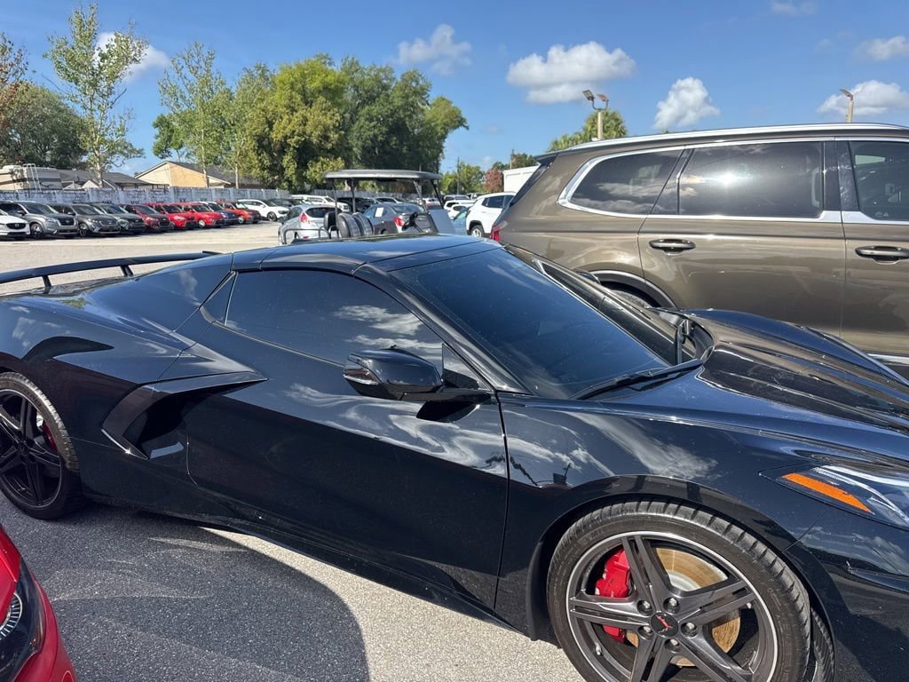 Used 2025 Chevrolet Corvette Stingray Premium Conv w/ Z51 Performance Package RWD image 4