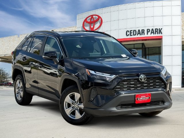 Used 2024 Toyota RAV4 XLE FWD image 1