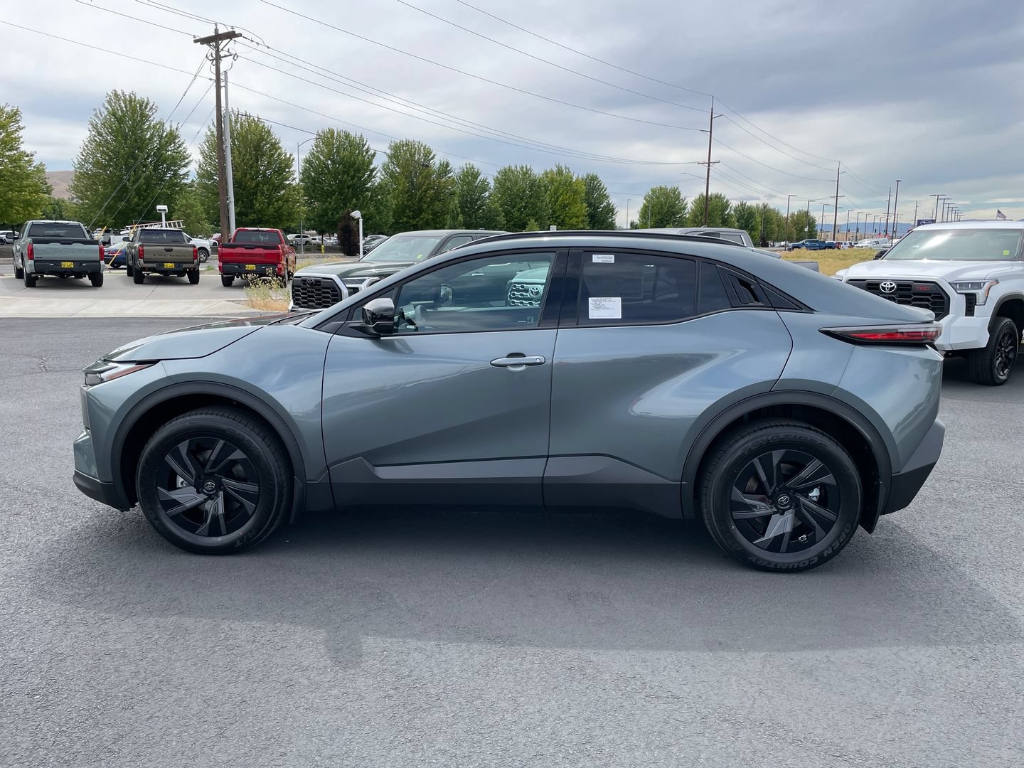 New 2026 Toyota C-HR AWD/4WD image 6