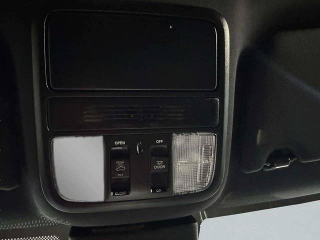 Used 2023 Honda Odyssey Sport image 35