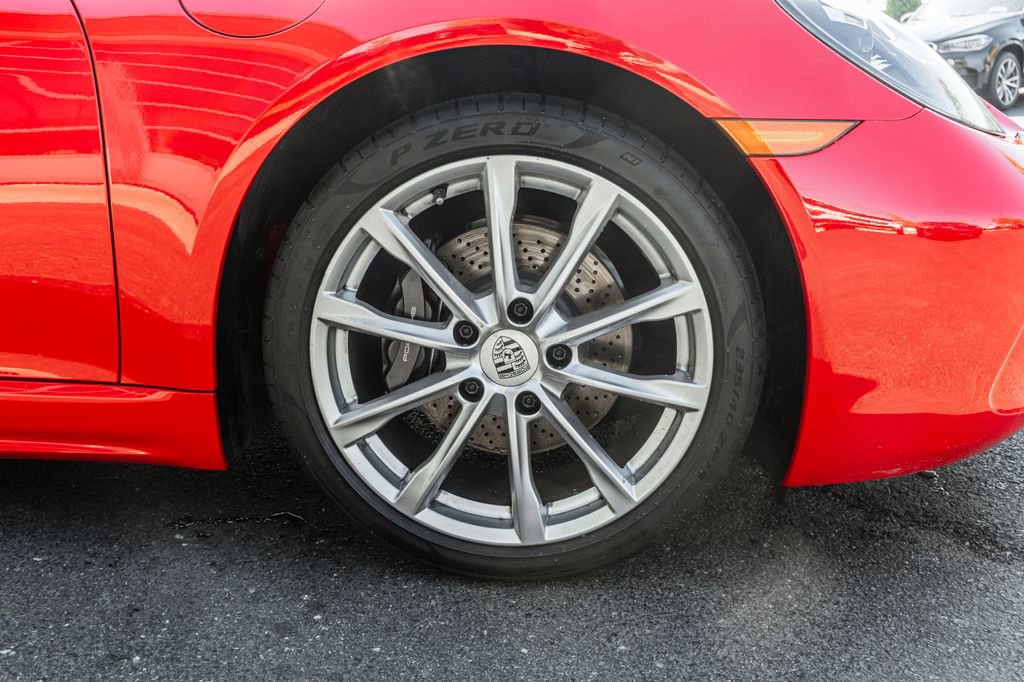 Used 2024 Porsche 718 Boxster w/ Premium Package RWD image 6