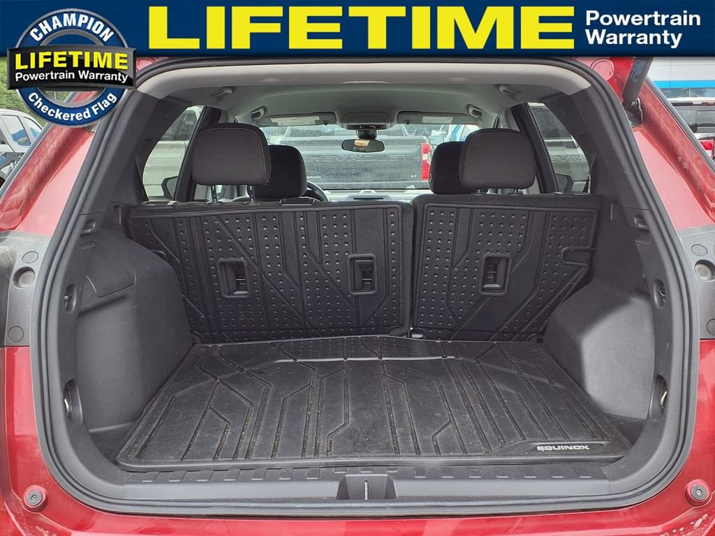 Used 2024 Chevrolet Equinox LT w/ LPO, Floor Liner Package FWD image 10