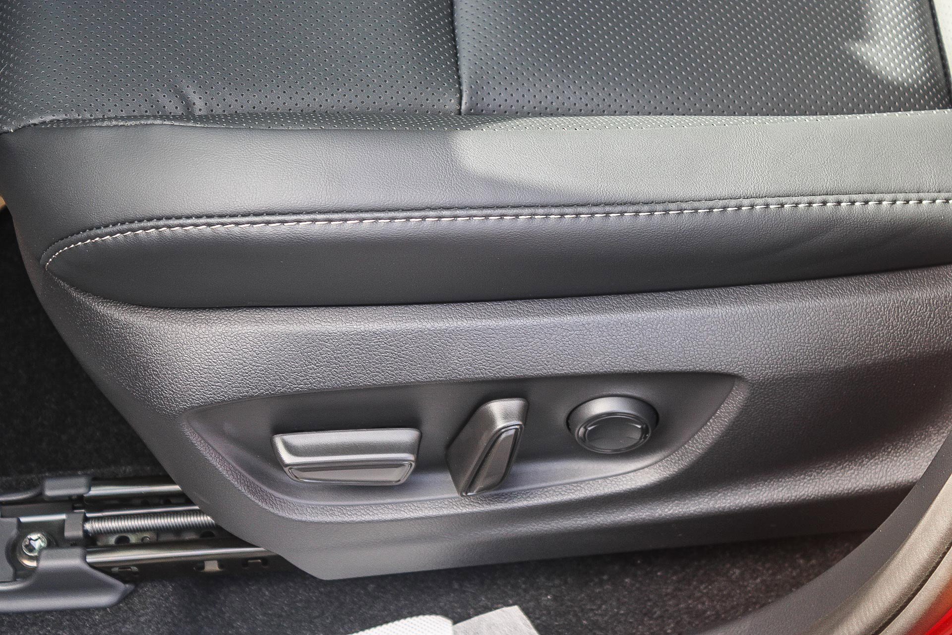 New 2025 Toyota Crown Signia Limited image 23