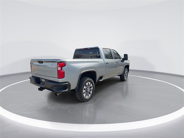 Used 2024 Chevrolet Silverado 2500 Custom w/ Custom Value Package image 8