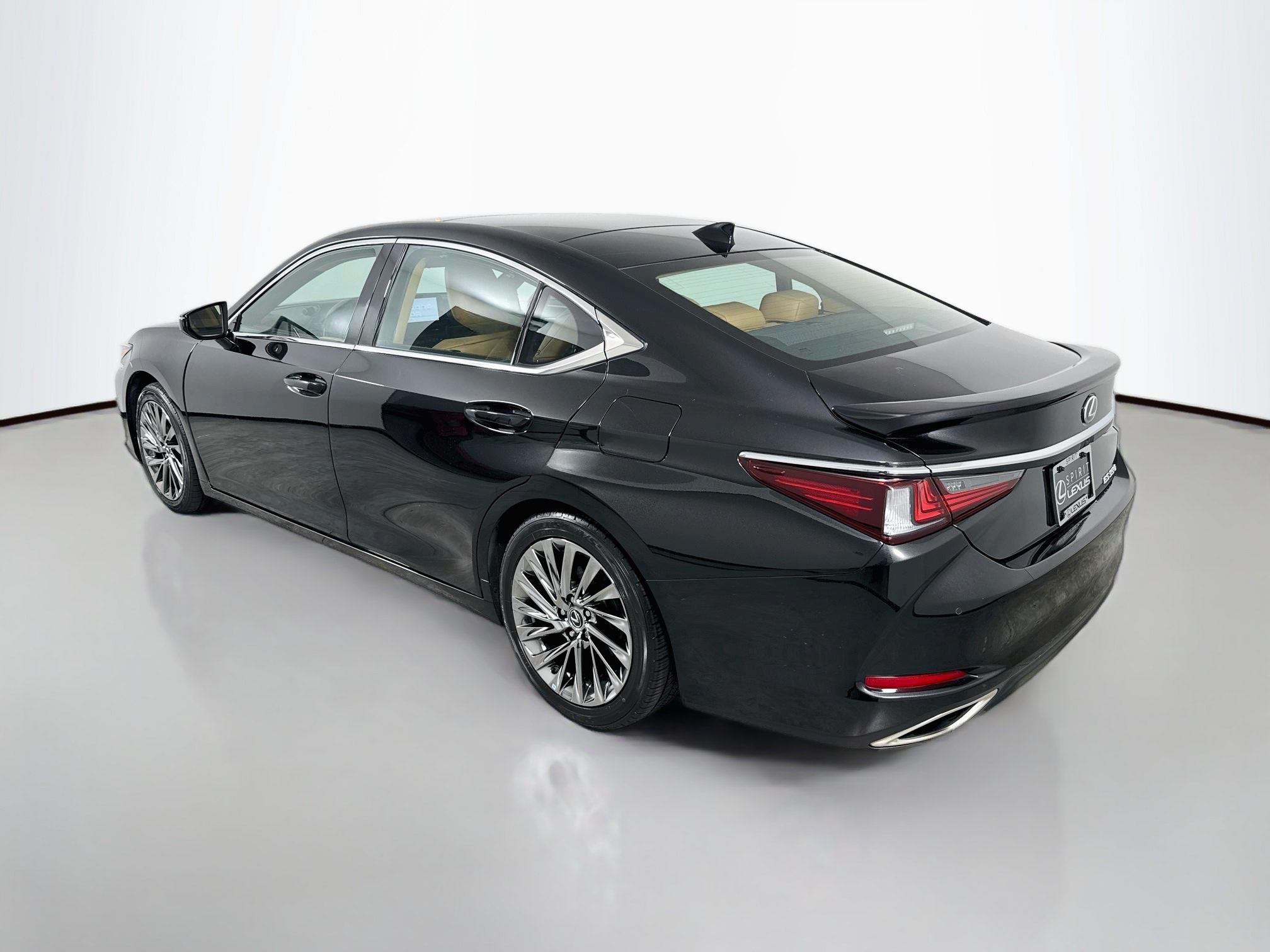 Used 2024 Lexus ES 350 Ultra Luxury w/ Accessory Package (Z2) FWD image 5
