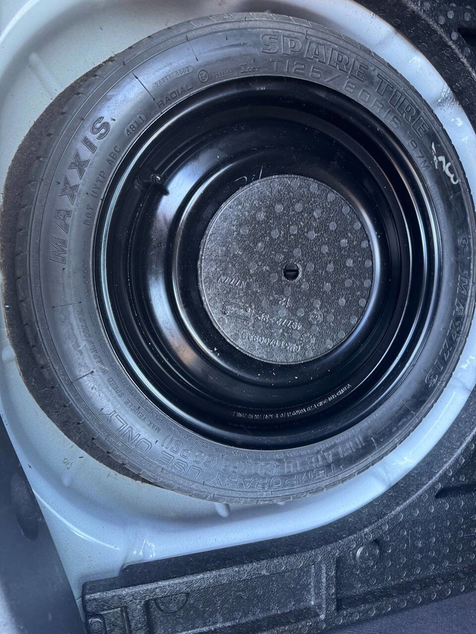 Used 2012 Ford Focus SEL image 16