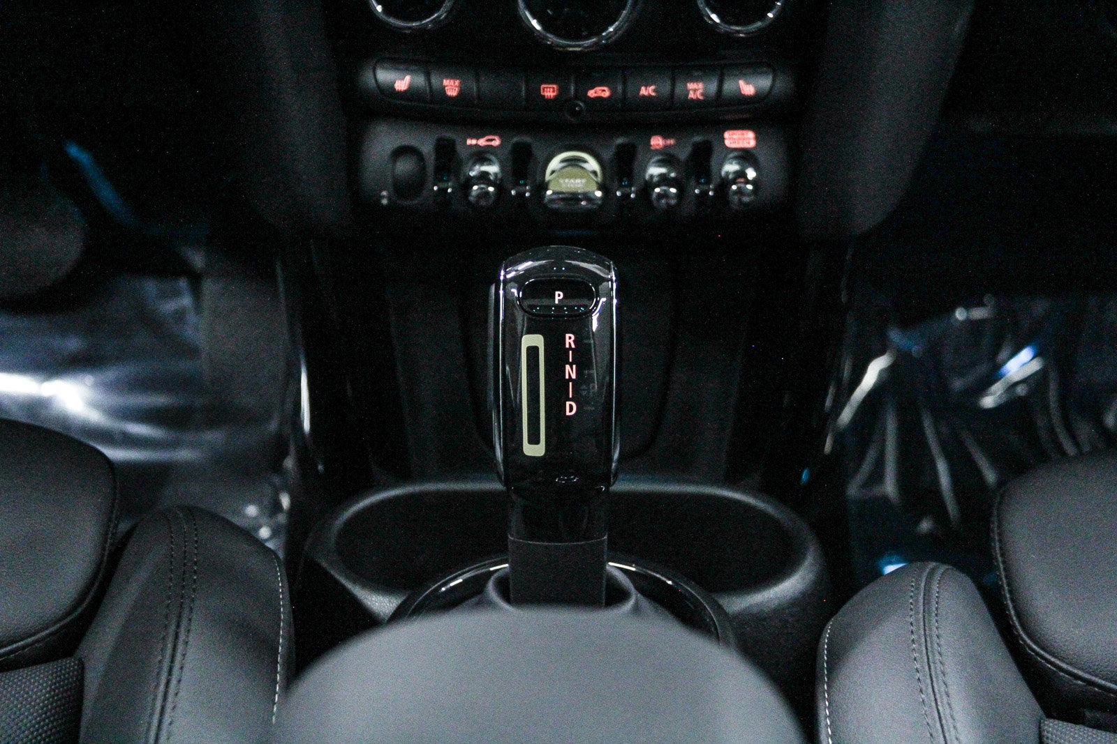Certified 2024 MINI Cooper SE FWD image 14