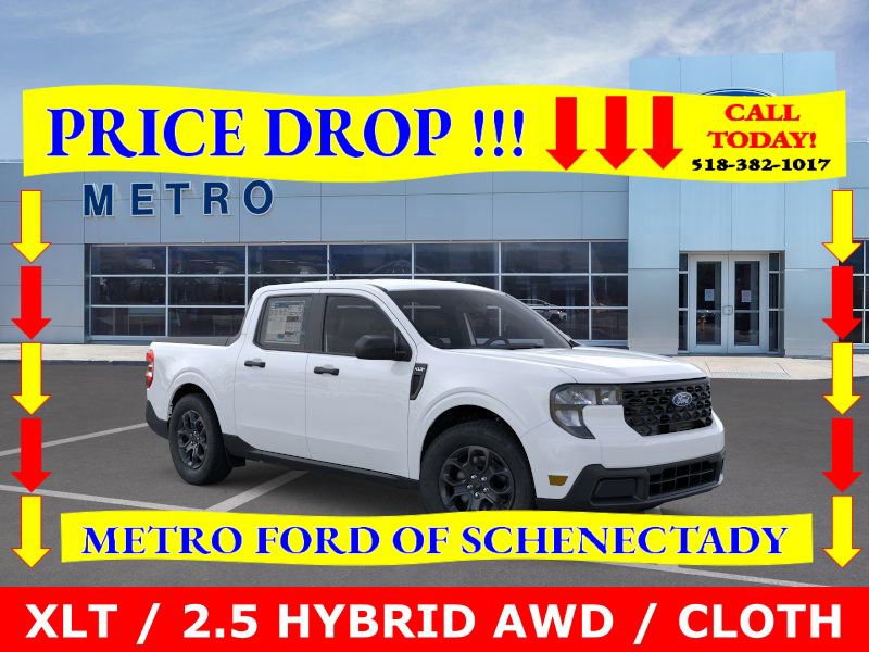 New 2025 Ford Maverick XLT w/ Equipment Group 301A