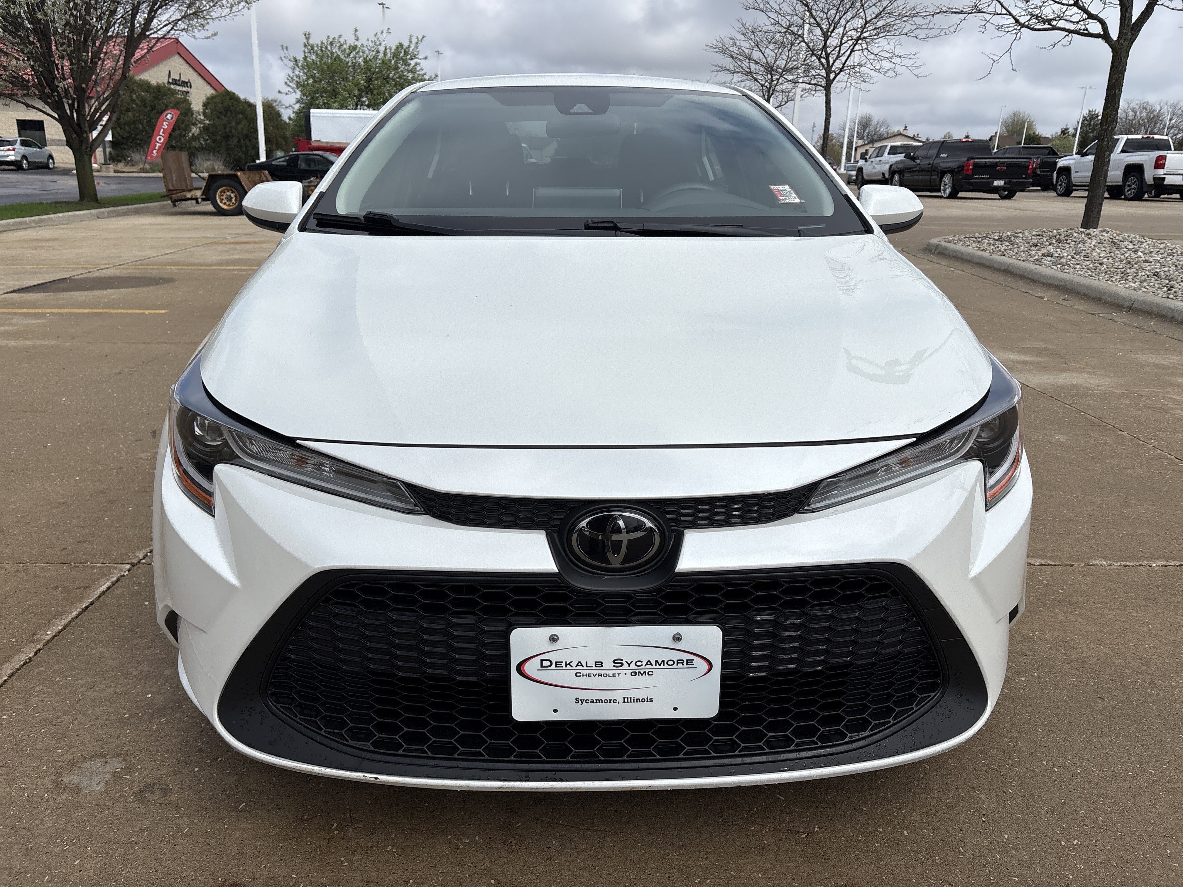 Used 2020 Toyota Corolla LE w/ LE Convenience Package image 2