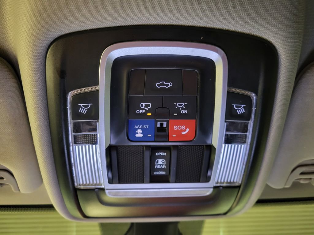 Used 2024 RAM 2500 Laramie image 16