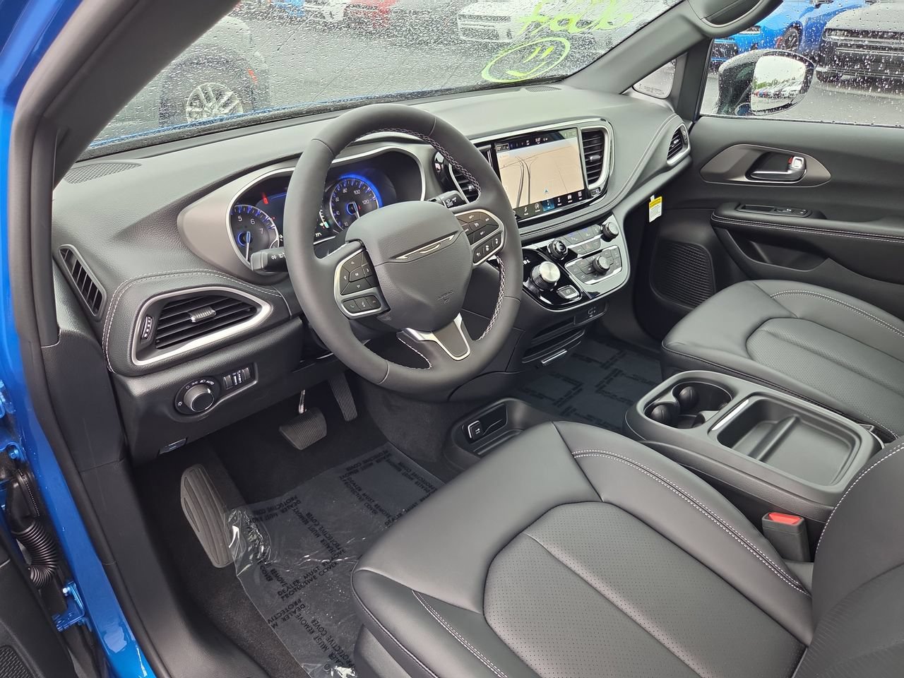 New 2027 Chrysler Pacifica Select w/ Family Tech Group FWD image 18