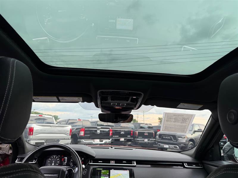 Used 2018 Land Rover Range Rover Velar R-Dynamic SE image 22