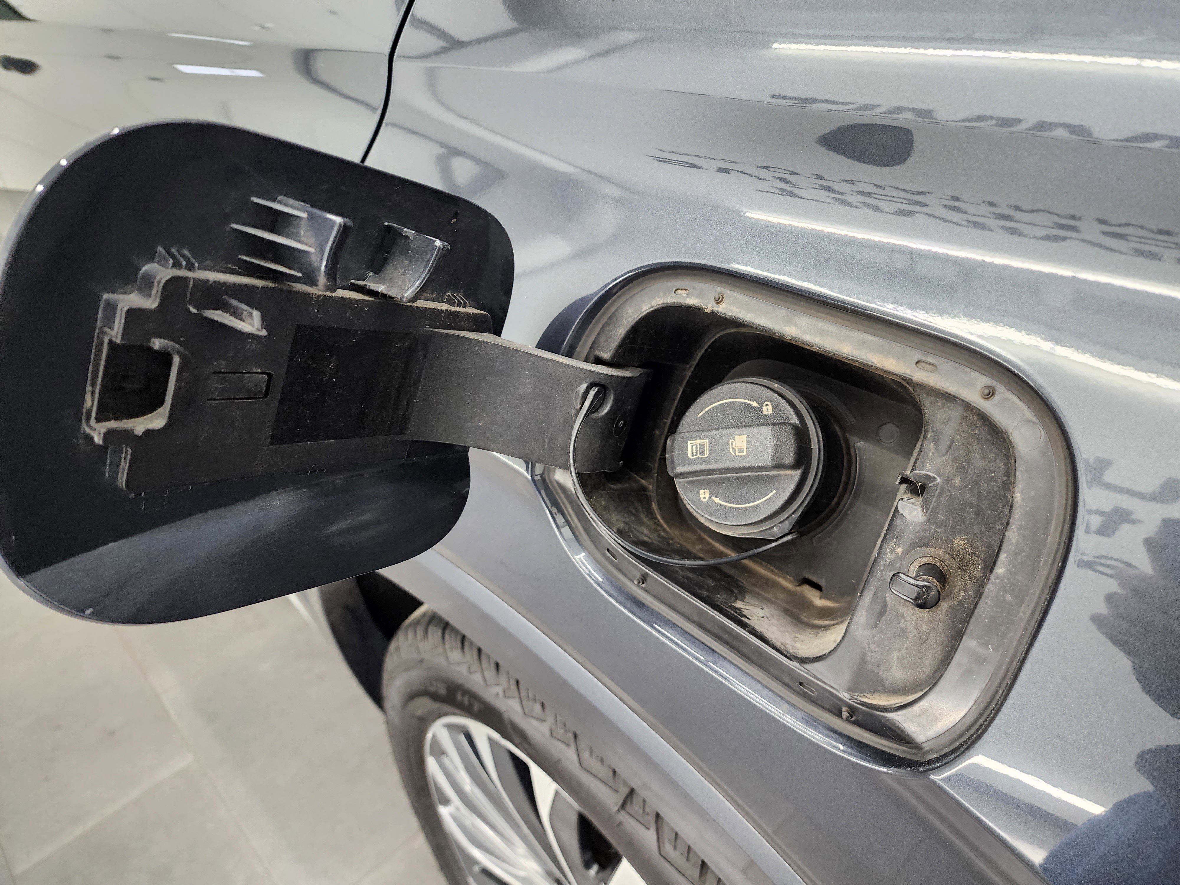 Used 2024 Hyundai Palisade Calligraphy image 36