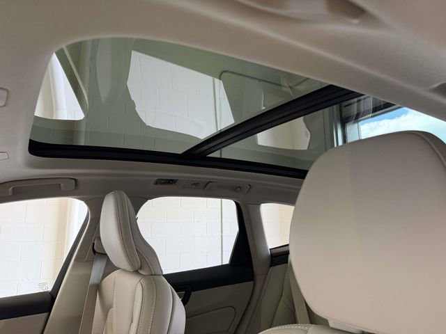 Used 2021 Volvo XC60 T6 Inscription w/ Advanced Package image 22