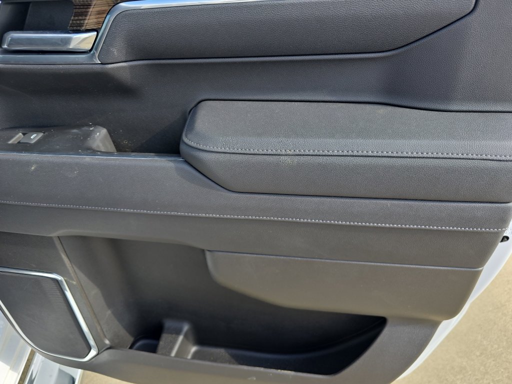 Used 2025 Chevrolet Silverado 1500 LT image 18