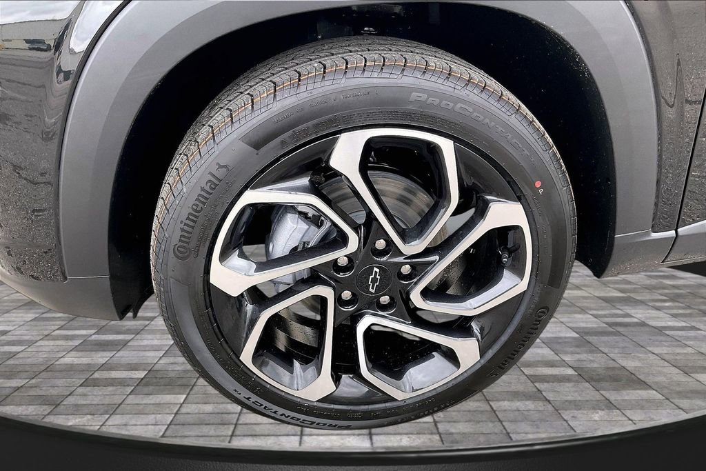New 2026 Chevrolet Trax RS w/ Driver Confidence Package image 13