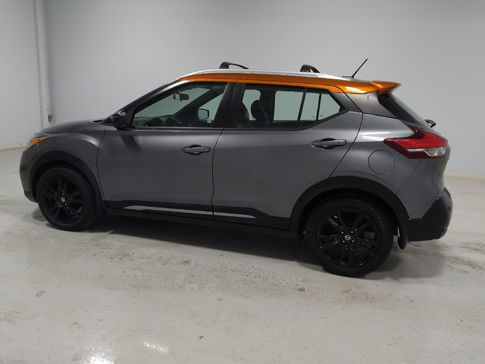 Used 2020 Nissan Kicks SR w/ SR Premium Package image 3
