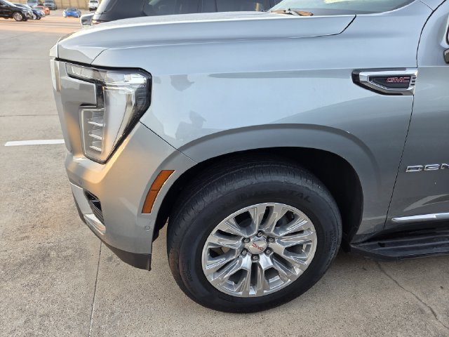 Used 2025 GMC Yukon Denali RWD image 7