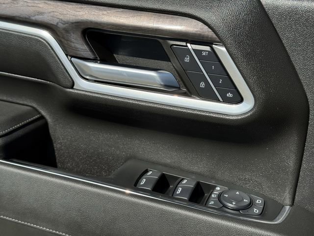 Used 2024 Chevrolet Silverado 2500 LTZ w/ LTZ Plus Package image 15