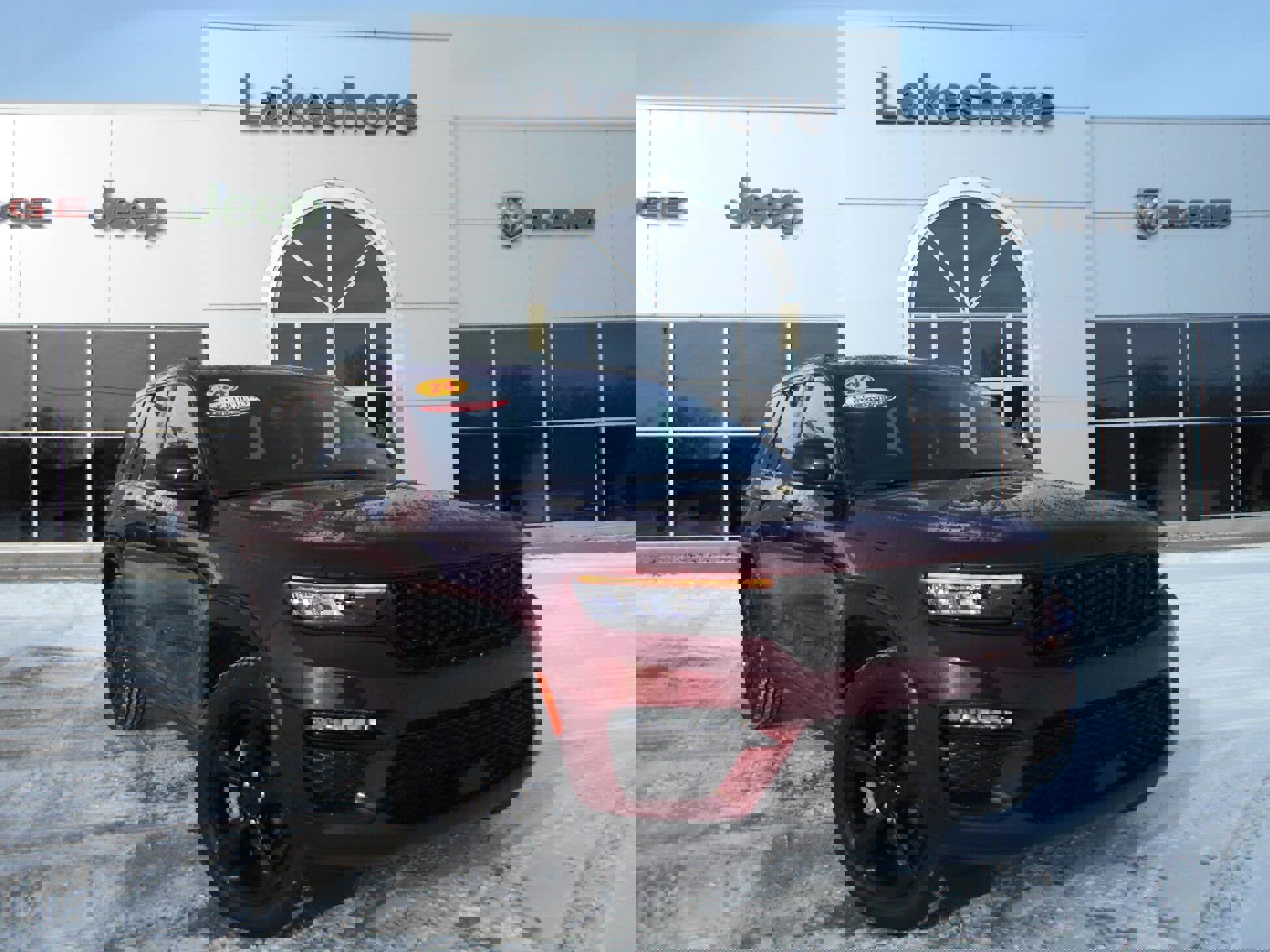 Certified 2024 Jeep Grand Cherokee Limited w/ Black Appearance Package image 2