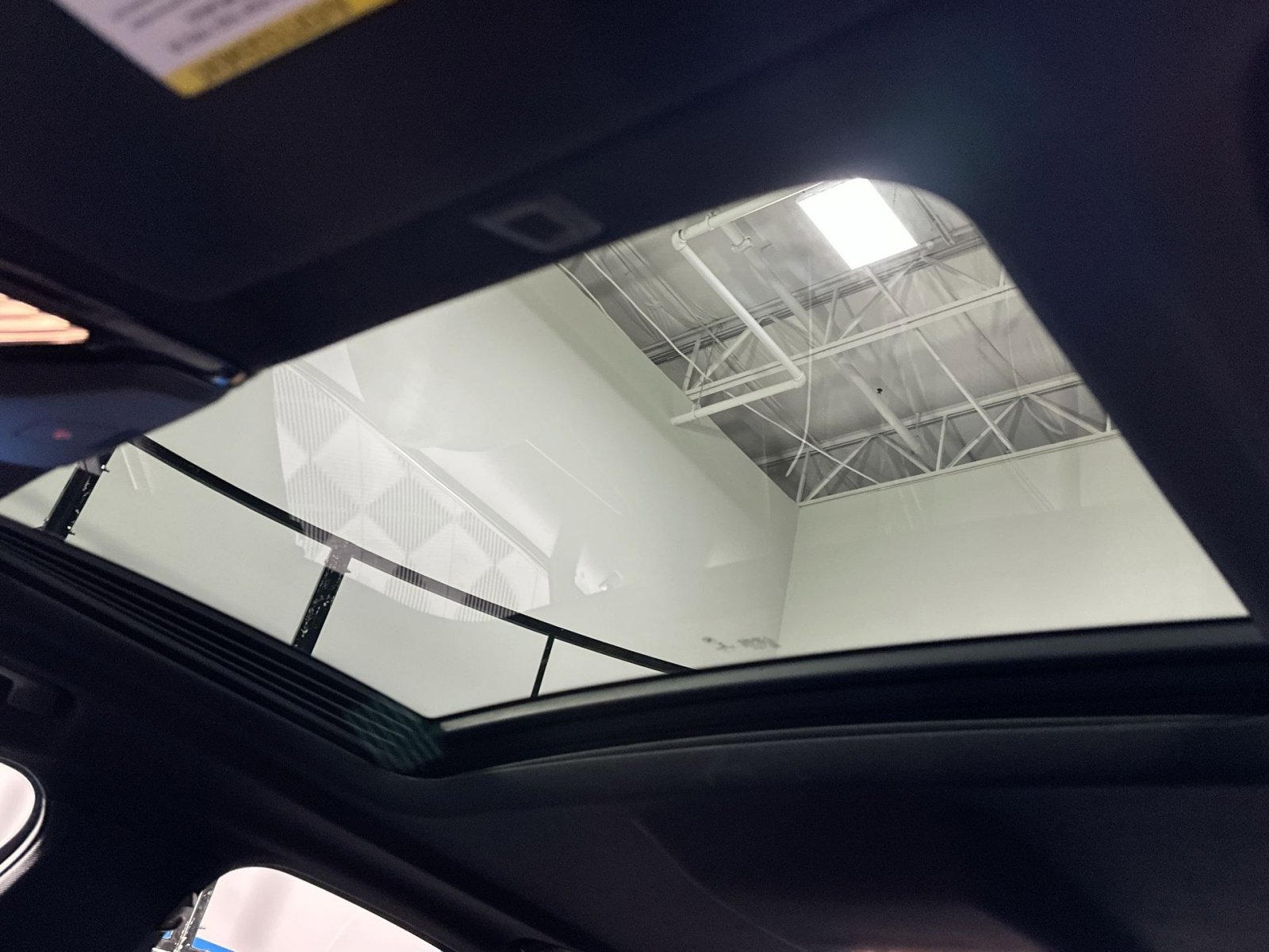 Used 2020 BMW M550i xDrive image 32