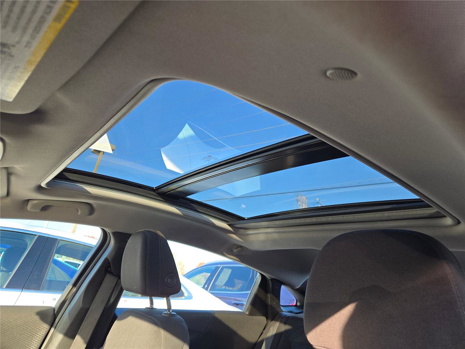 Used 2024 Chevrolet Malibu LT image 28