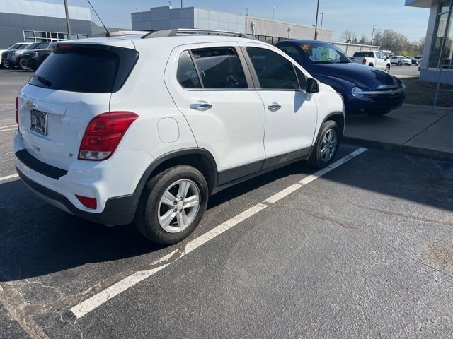 Used 2020 Chevrolet Trax LT w/ LT Convenience Package image 8