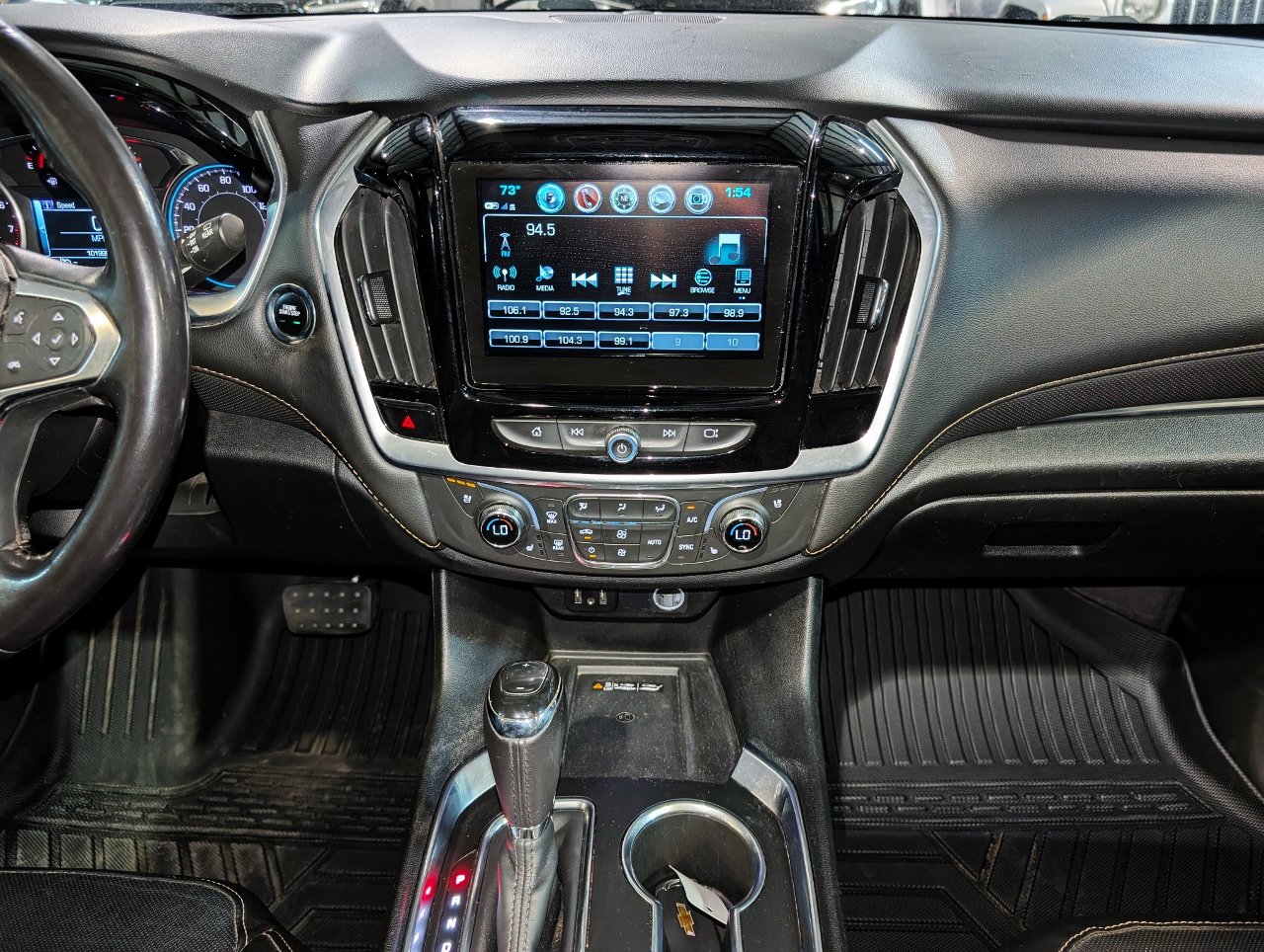 Used 2019 Chevrolet Traverse Premier w/ Redline Edition image 40
