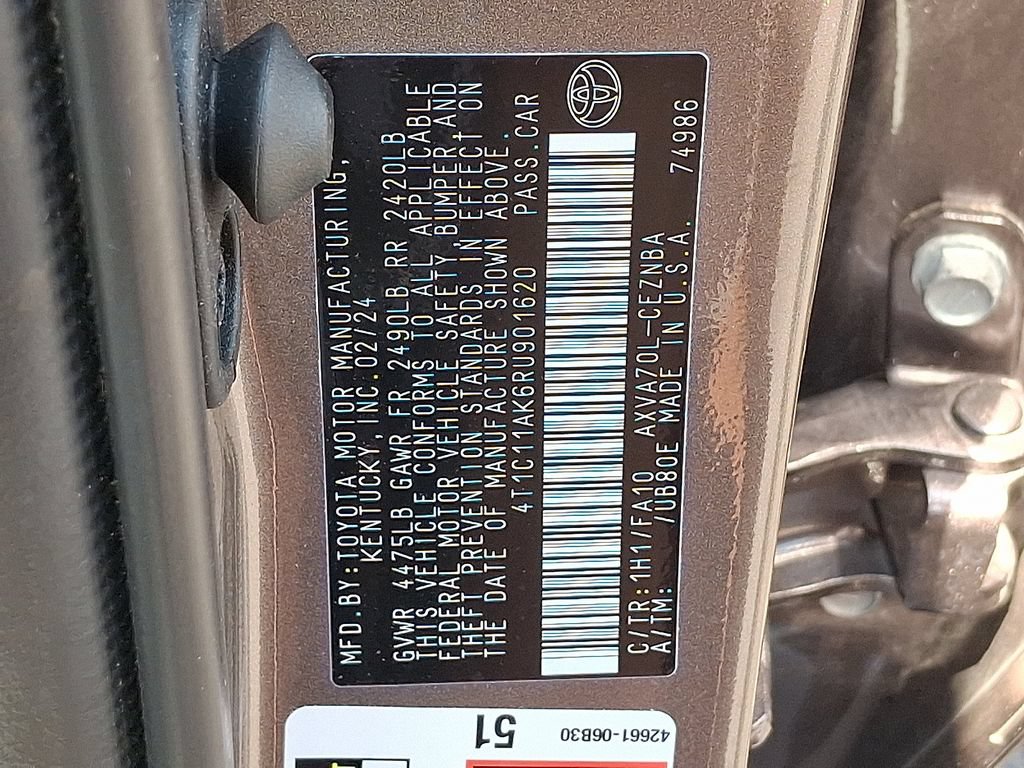 Used 2024 Toyota Camry LE FWD image 27