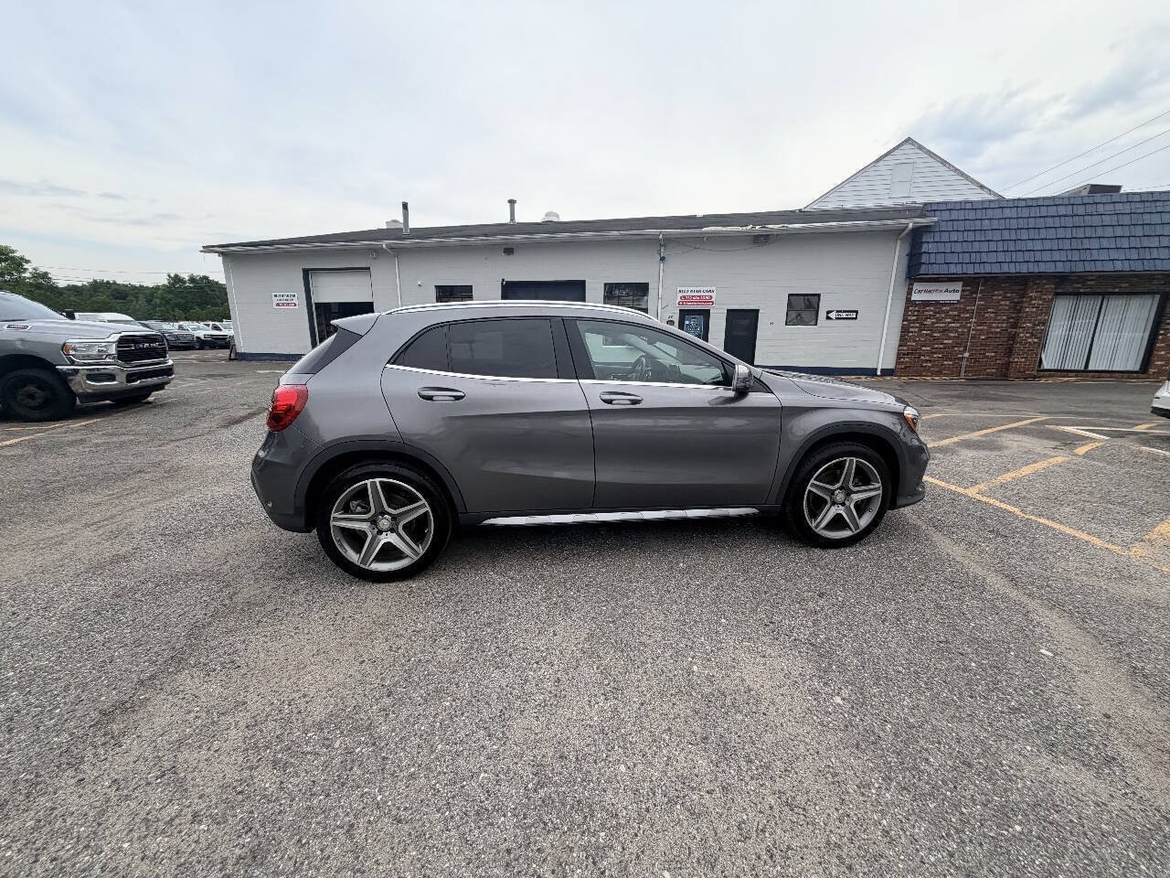 Used 2015 Mercedes-Benz GLA 250 4MATIC image 24