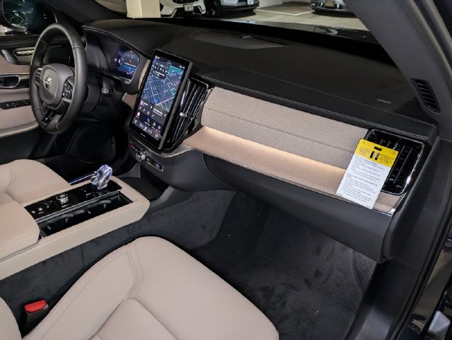 New 2026 Volvo XC90 T8 Plus w/ Protection Package AWD/4WD image 30